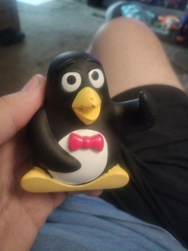 Rosewood Super Squeak Pinga Penguin